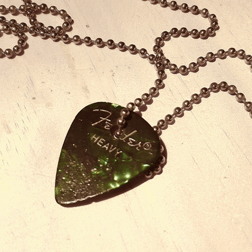 FREE W/P! Y2K Fender Pic Necklace